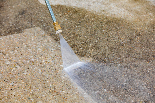 Professional Pressure Washing Services in Prairie City, IA